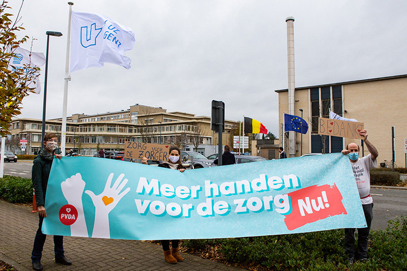 PVDA Gent deelt 400 muffins en solidariteit uit aan Gentse zorghelden