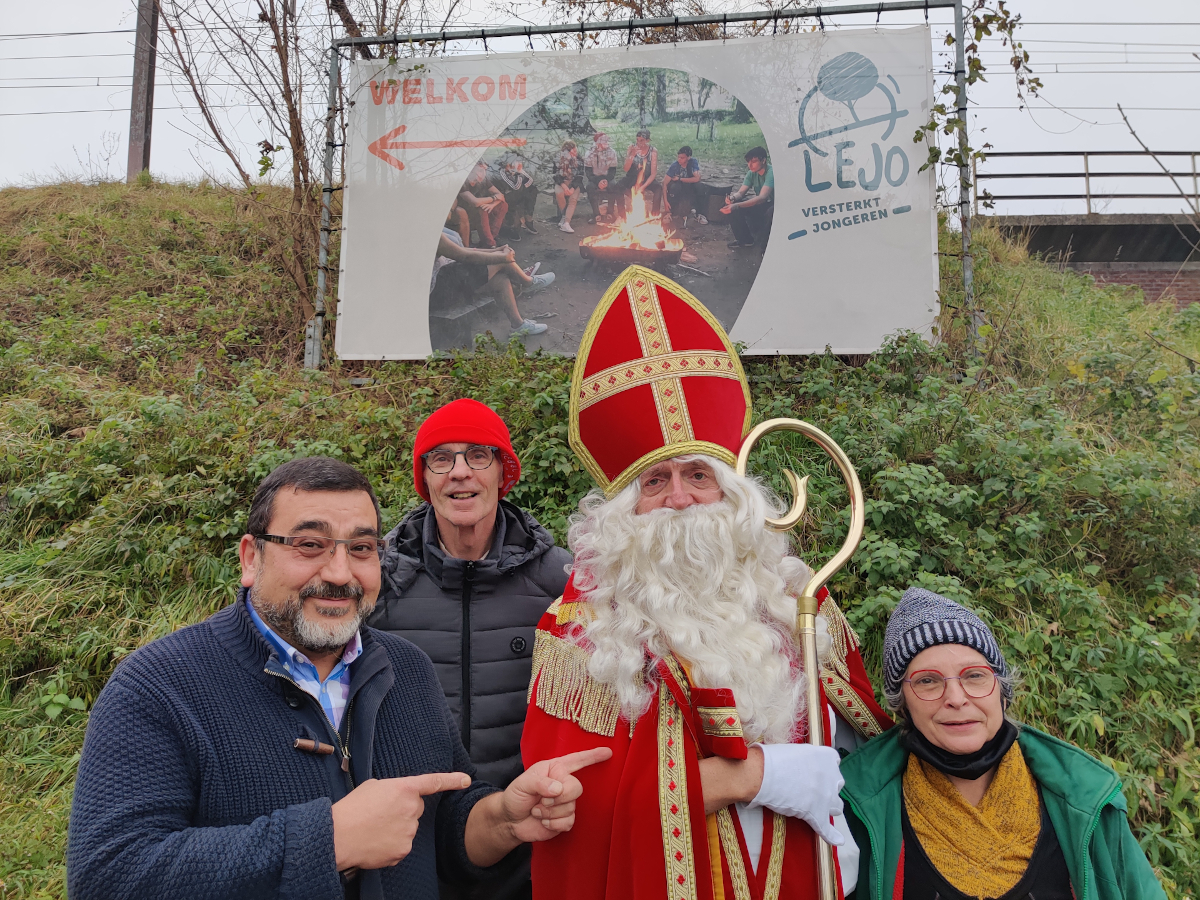 PVDA Gent zorgt voor 200 cadeautjes van de Sint